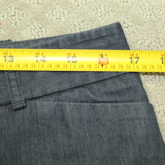 Talbots Women's Size 10P Chambray Dark Blue Bermuda 9" Shorts - Picture 6 of 6